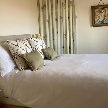Apartmán Drop Anchor House, Spacious 3 Bedroom Apartment, Fabulous Sea Views
